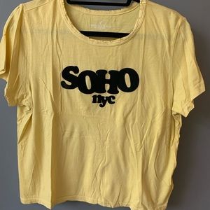 Cropped American Eagle tee.